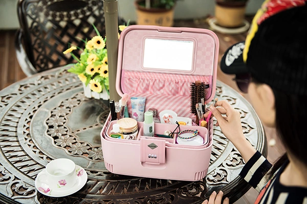 Makeup Suitcase/Cosmetic Cases